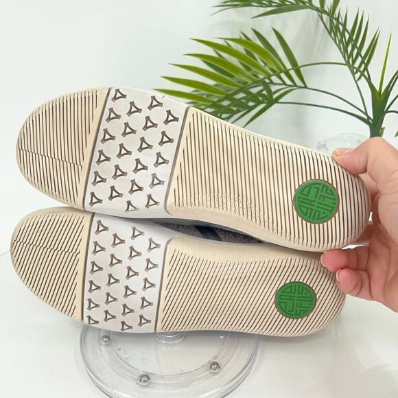 Plae Men's Prospect Sneaker Size 8 Beige Grey Fabric Lace Up Athletic Shoes - Picture 8 of 13